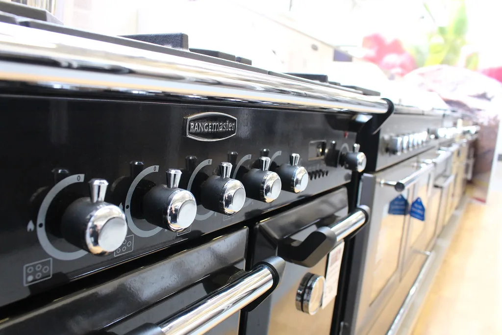 What Size Range Cooker? Real Widths, Gaps and Clearances